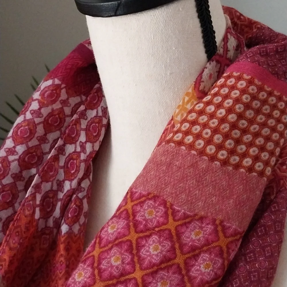 Infinity scarf - Picture 3 of 3